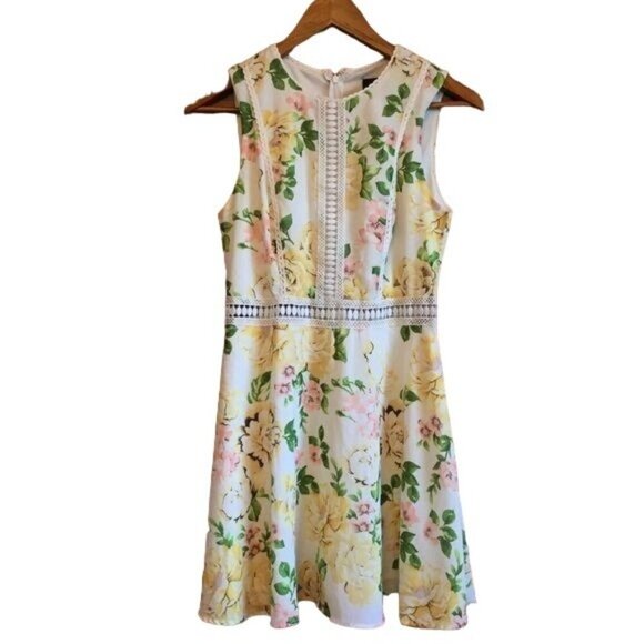 Disney Princess Floral Dress Lace Detail Summer Size Small Coastal - Picture 1 of 8